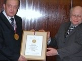 Директор “Арктос” награжден медалью